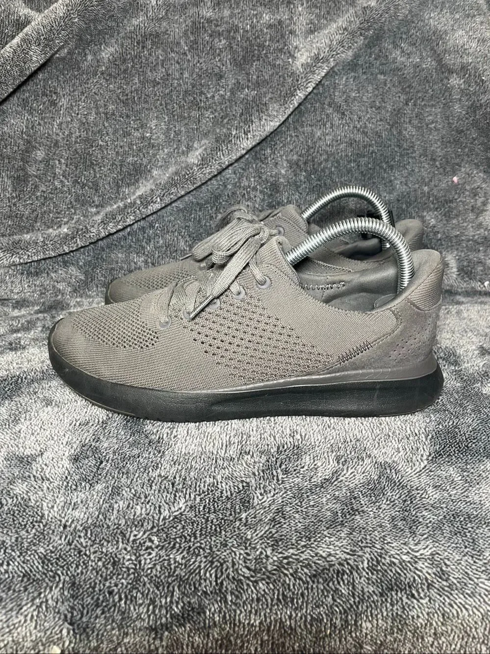Kizik Athens Hands-Free Slip-On Shoes Grey Knit Men's 7 / Women's 8.5 G1FCDLIMGT